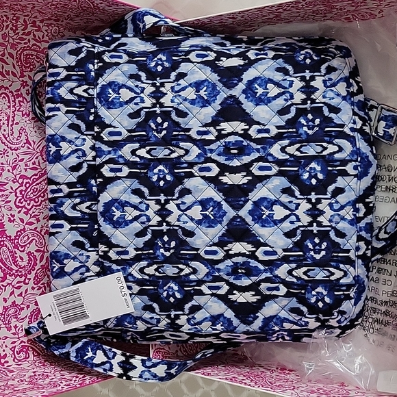 Vera Bradley Triple Zip Hipster-NWT - Picture 2 of 8
